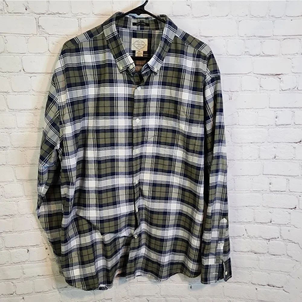 Men's St. John's Bay "easy care" longsleeve button-down shirt, size XXL